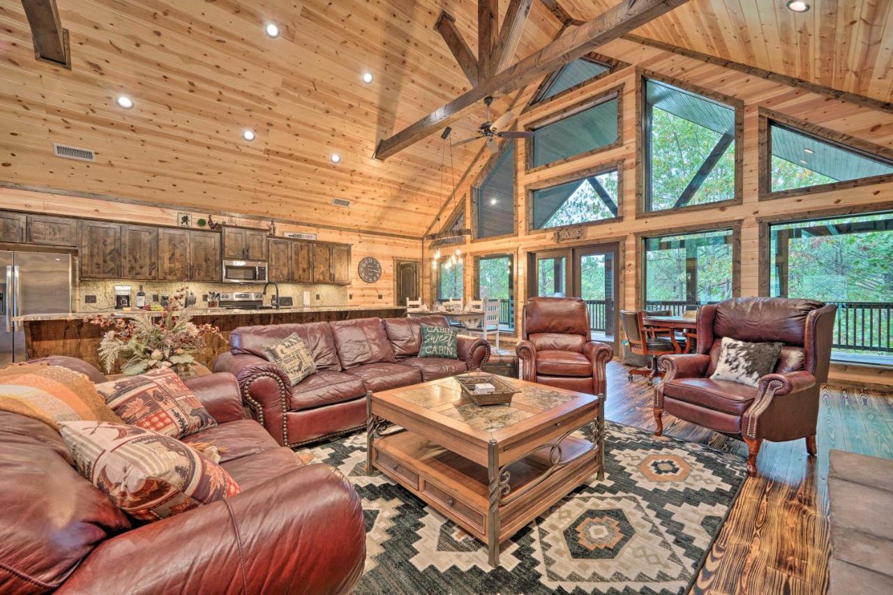 Broken Bow Cabin Deck With Hot Tub And Pool Table! Exterior foto